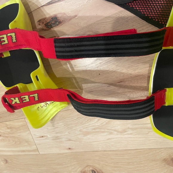 Leki shin guards, ski racer - Picture 3 of 5
